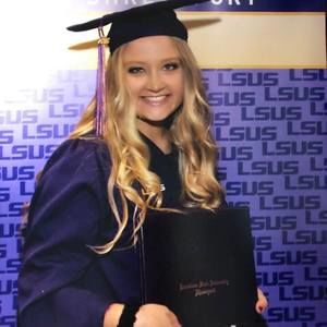 Meet your Posher, Maegan